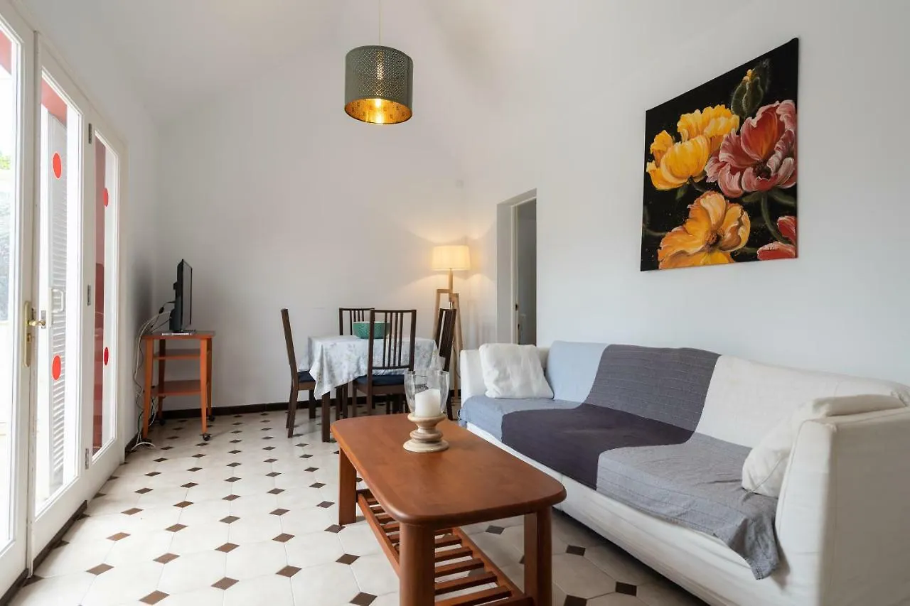Bungalow Con Terraza Y Jardin Privado En Maspalomas Maspalomas  Spain